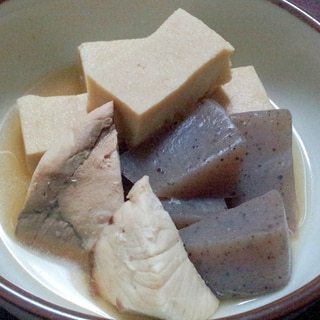 おでんの素で作る♥ぶりと高野豆腐の煮物